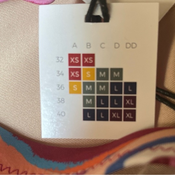 Women’s Shoulder Tie Triangle Bikini Top - Shade & Shore™ Ulti Anial Print Sz M - Picture 7 of 7